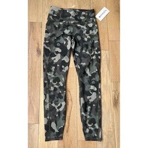 Athleta Lightning Camo 7/8 Tight Size Small Tall NWT